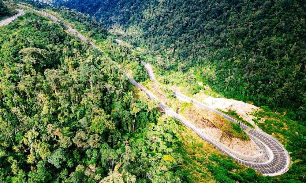 Vào mùa hè, thời tiết tại Nha Trang và Đà Lạt khô ráo nhưng tại khu vực này vẫn có thể xảy ra mưa lớn